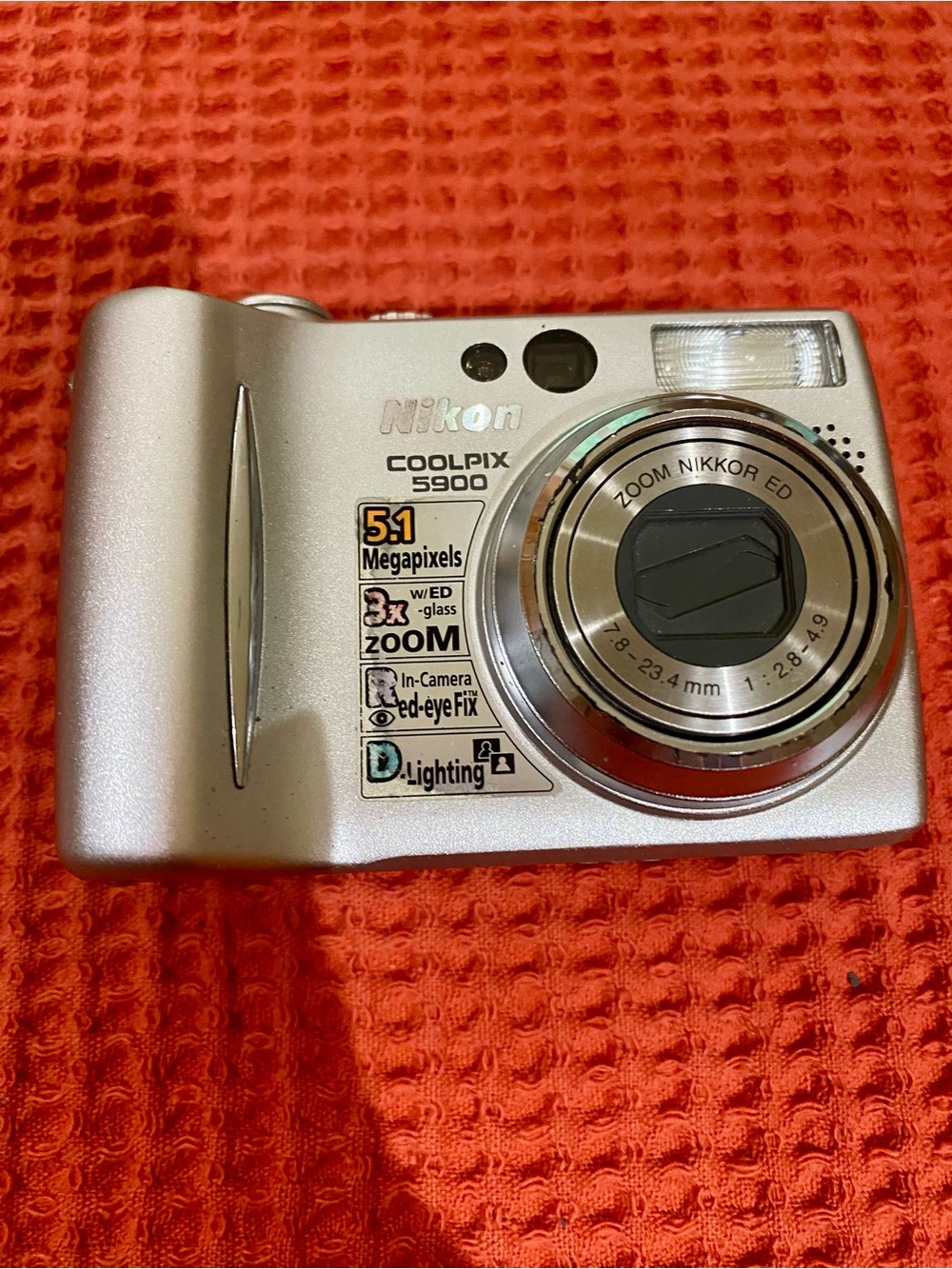 Nikon Coolpix 5900 Digital Silver Camera - EUC - Picture 3 of 11